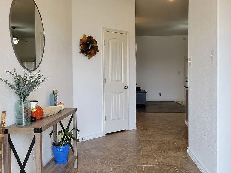 6301 Great Divide Rd — Photo 2