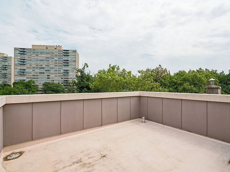 2228 Summer St #3 — Photo 22