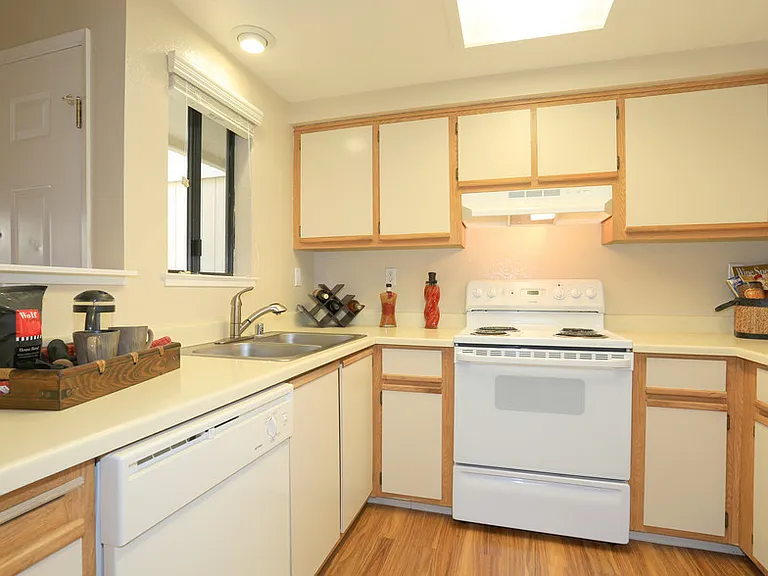 Vintage Ridge Apartments — Photo 15
