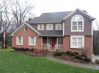 661 Meadow Ln, Rochester, PA 15074