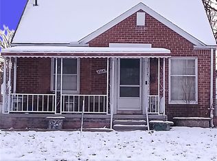 20640 Fleetwood Dr, Harper Woods, MI 48225