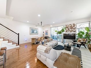 2511 N Via Artis Ave, Los Angeles, CA 90039