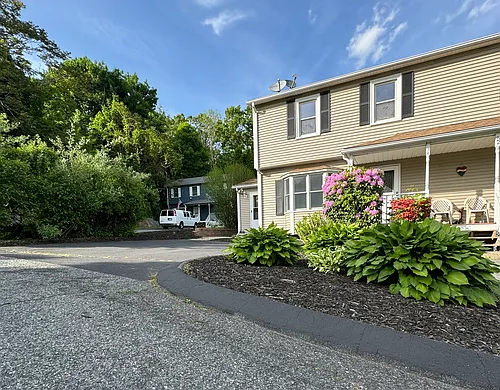 54 Goddard Memorial Dr Photo 1