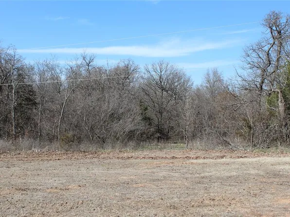 W 9th St, Stroud, OK 74079