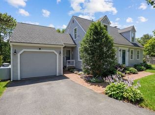 12 Rachael Ln, Duxbury, MA 02332