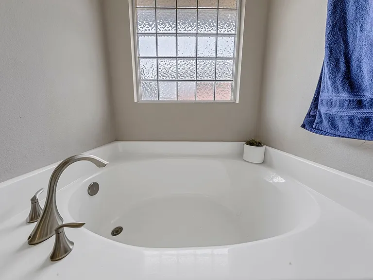 131 Bronze Cir — Photo 18