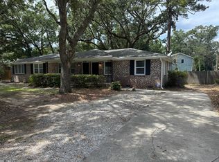 688 Fort Johnson Rd #B, Charleston, SC 29412
