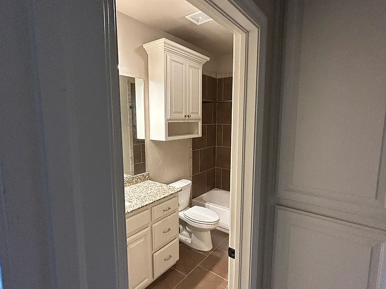 12011 Jadesdale Cir — Photo 41
