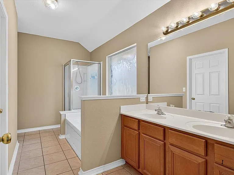 5933 Brightwood Dr — Photo 24