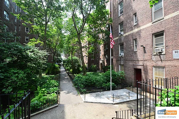 Sold by RealTegrity NY LLC | media 67