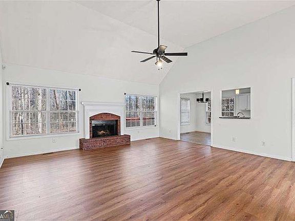 3rd image of 109 Enclave Ct