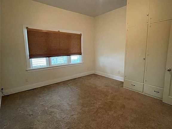4th image of 615 Maxwell Street