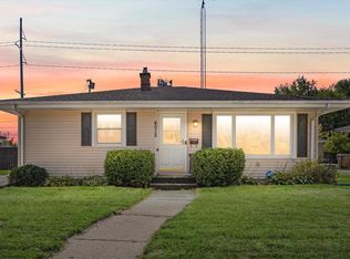 4015 68th St, Kenosha, WI 53142