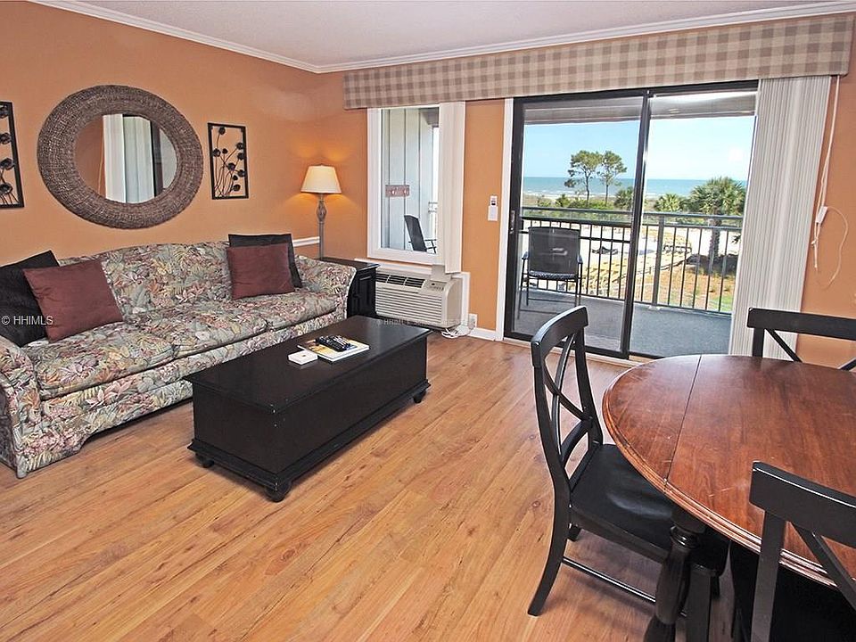1st image of 43 Forest Dr APT 208