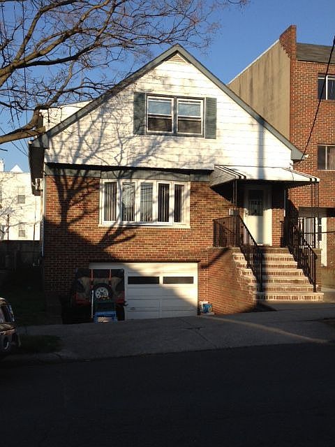 Beautiful fully restored2 Family Home