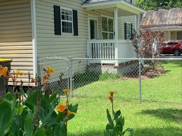 653 E 33rd St, Savannah, GA 31401