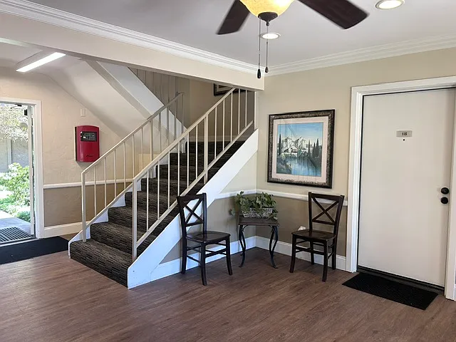 2 bed, 870 sqft, $2,495 — Photo 4