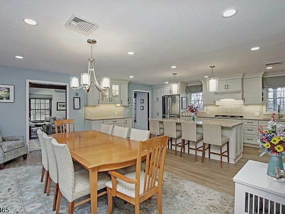 5th image of 3 Overlook Ter