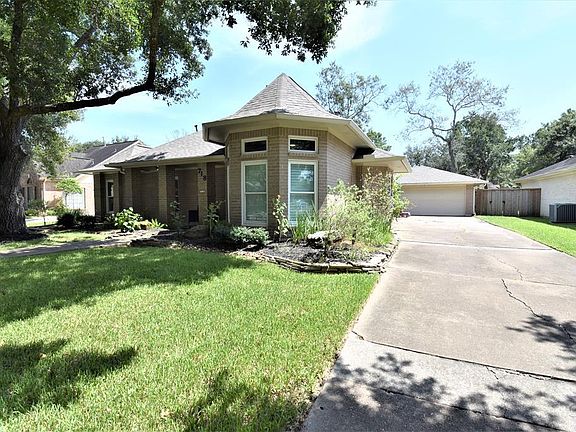 4th image of 718 Olde Oak Dr