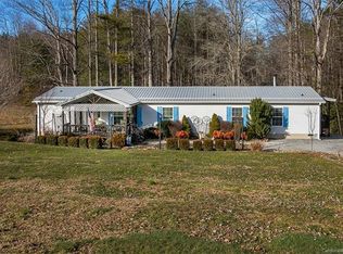 107 Danielle Dr, Penrose, NC 28766