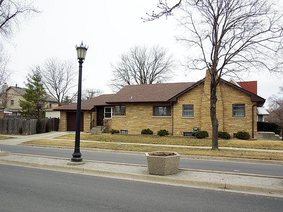 2nd image of 1800 N 73rd Ave
