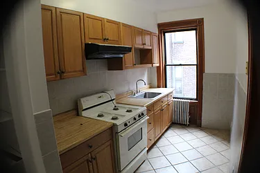 Rented by Makover Group Inc