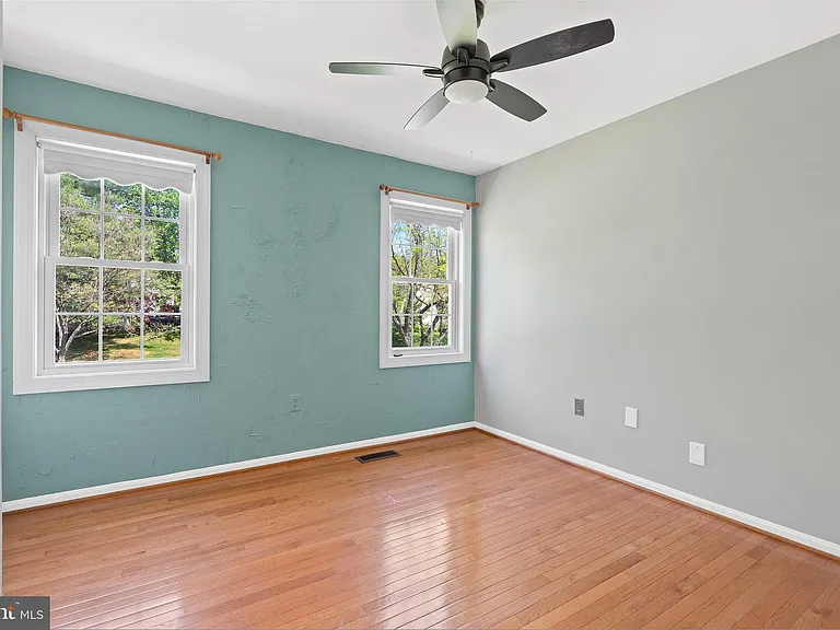 13604 Wisteria Dr — Photo 26