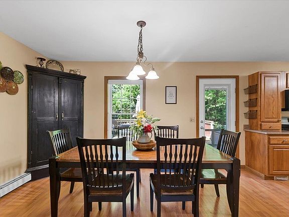 4th image of 99 Overlake Drive