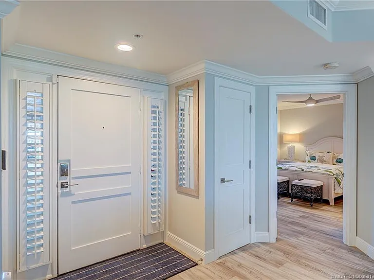 5799 NE Island Cove Way #1104 — Photo 10
