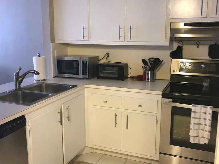 6211 Sun Blvd #305 — Photo 7
