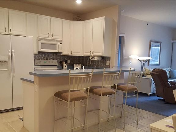 5th image of 216 Lakeview Resort Blvd Unit 3B