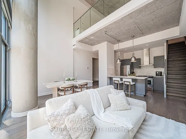650 King St W, Toronto, ON