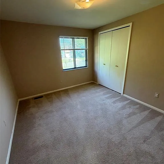 3277 Eastern Ave — Photo 8