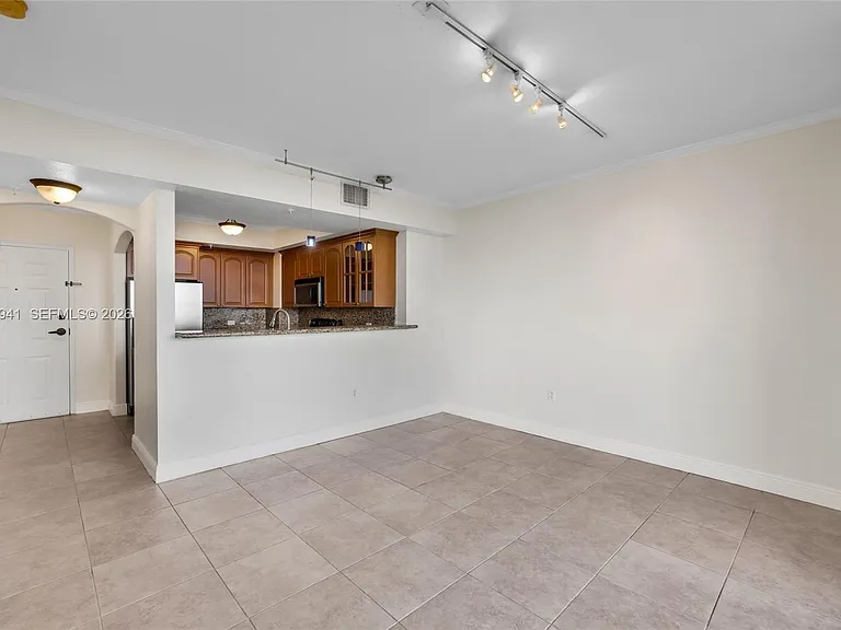 2301 SW 27th Ave #1102 — Photo 15