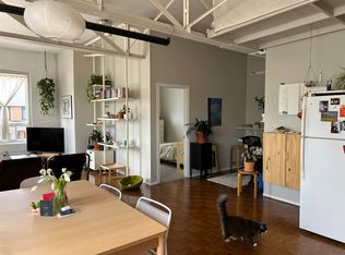 1463 Davenport Rd #206, Toronto, ON M6H2H6