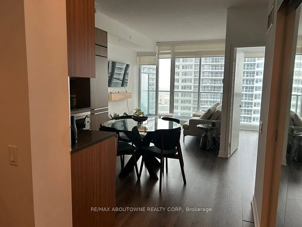 2 bed, $2,500 — Photo 4