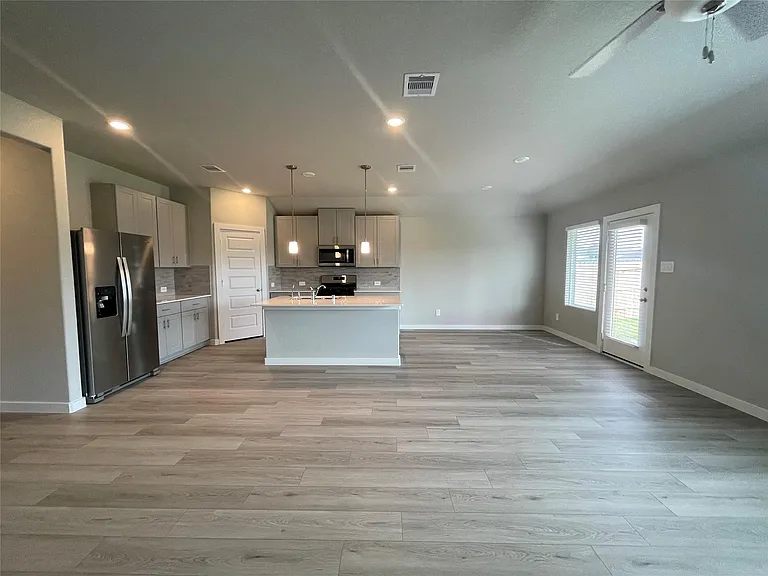 6406 Brazos Trail Dr — Photo 4