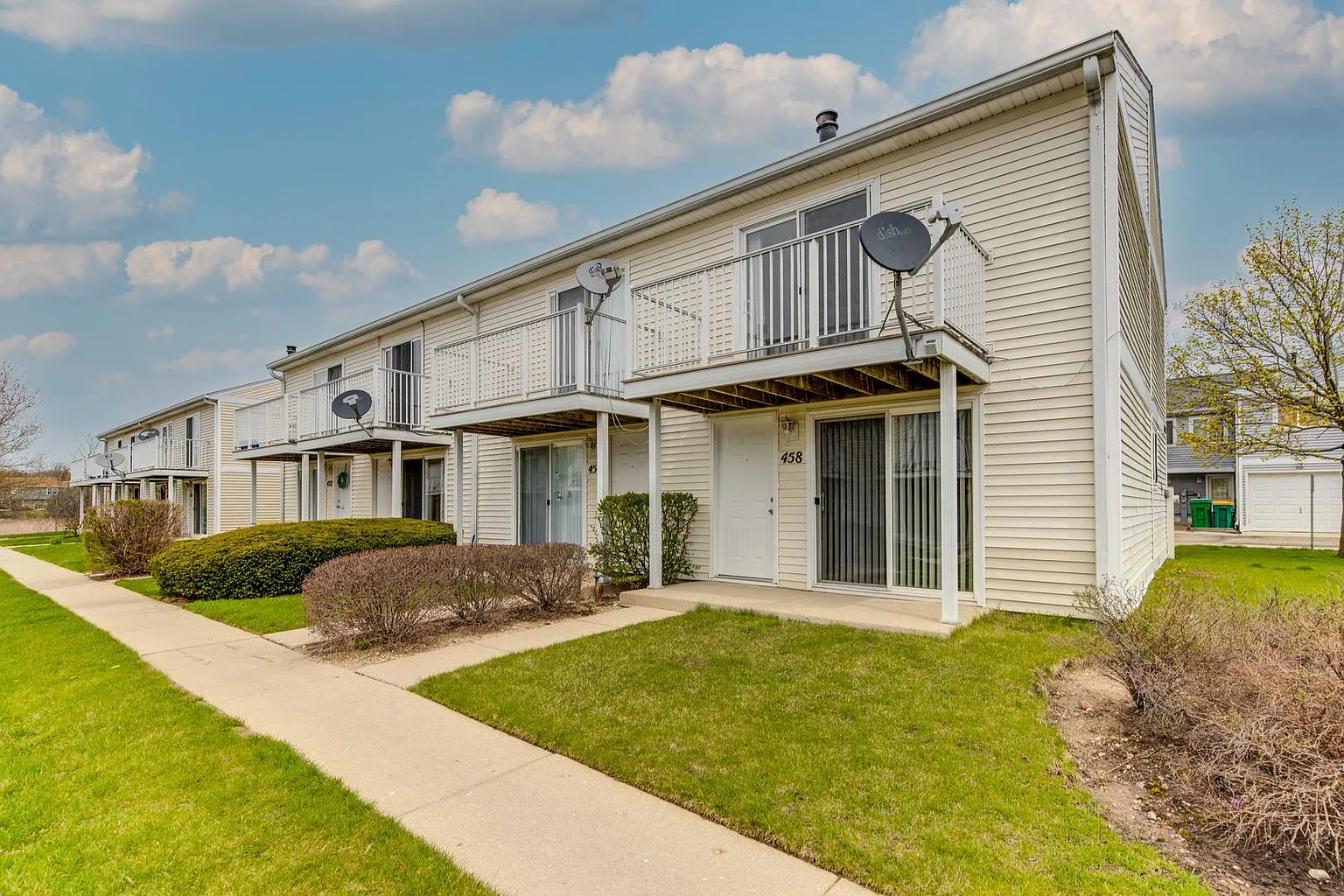 458 Meadow Green Ln photo 1