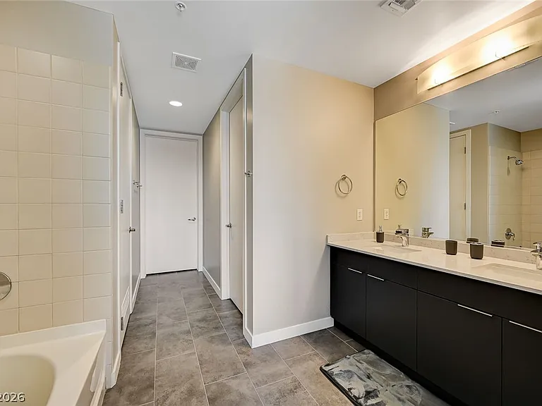353 E Bonneville Ave #439 — Photo 21