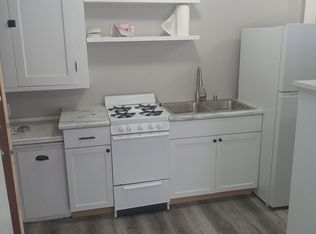 1313 S Main St #D, Bloomington, IL 61701