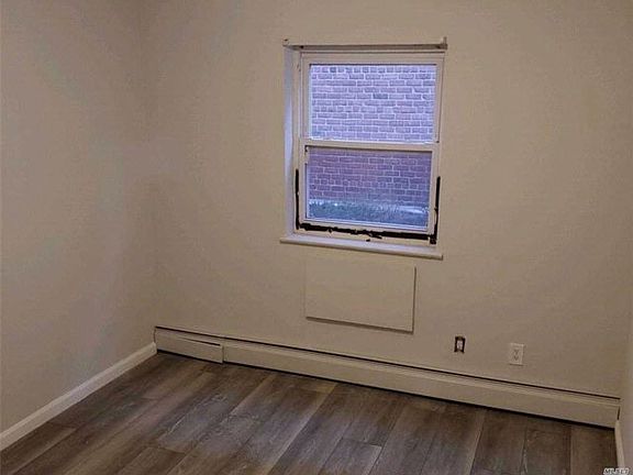 3rd image of 102 W Hudson St APT 2H