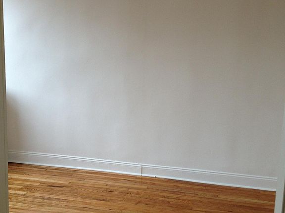 3rd image of 344 E 209th St APT 2F