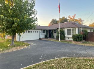 5437 E Buckingham Way, Fresno, CA 93727