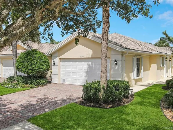 8449 SE Retreat Dr, Hobe Sound, FL 33455