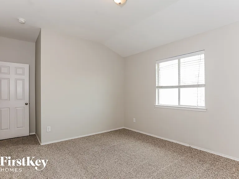 7439 Gallo — Photo 12