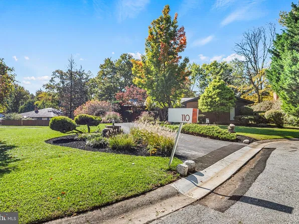 110 E Sutton Pl, Wilmington, DE 19810