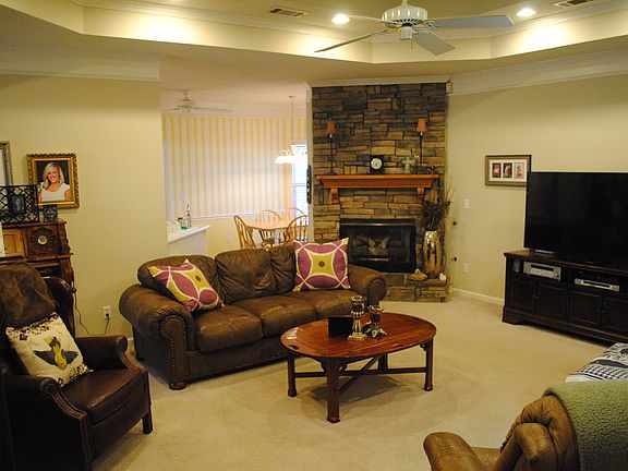 5th image of 1678 Ozier Dr