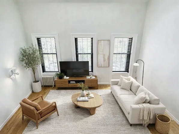 326 West 55th Street image 1 of 16