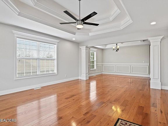 4th image of 514 Strawberry Ave