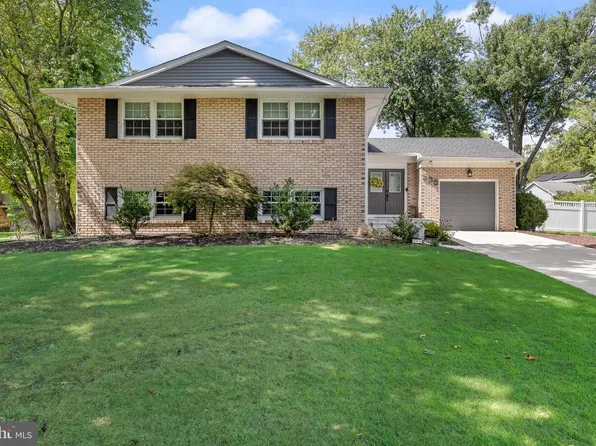 505 Balsam Rd, Cherry Hill, NJ 08003